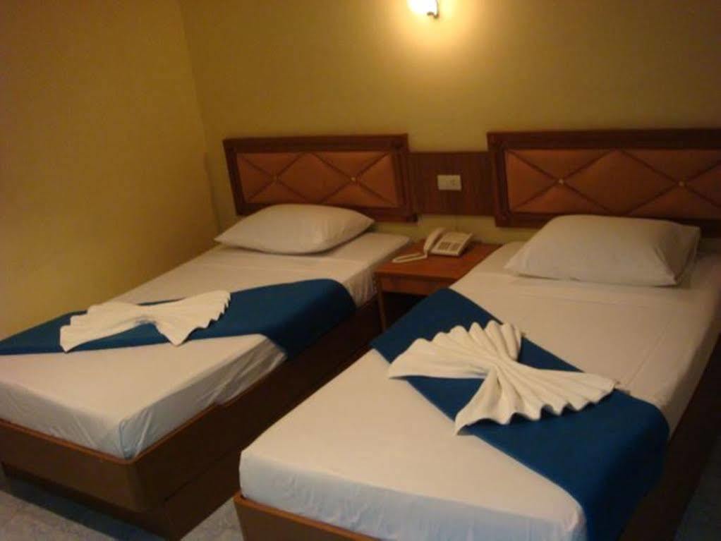 Thai Hotel Krabi town Exterior foto